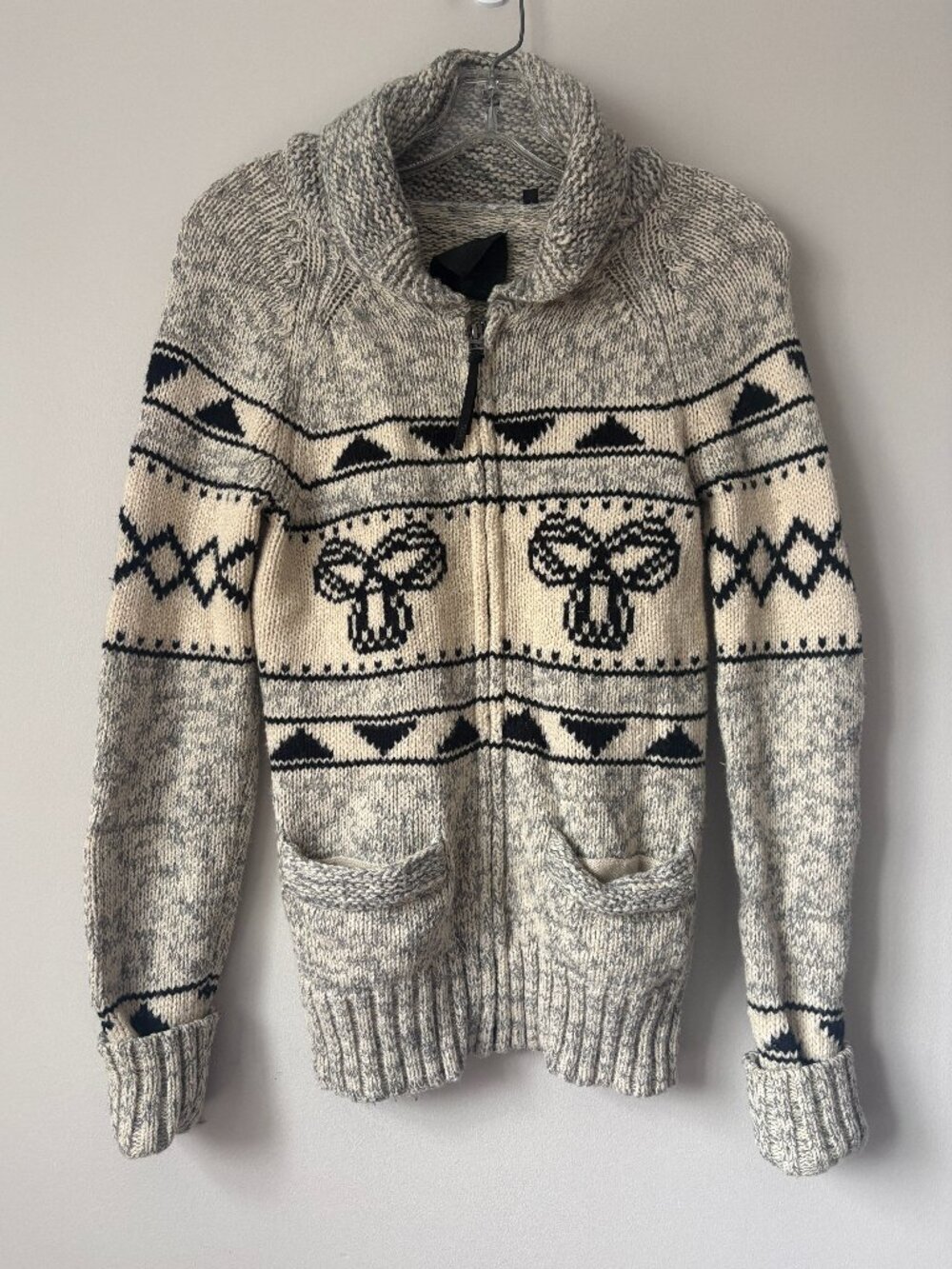 Aritzia Tna Sea to Sky Lambswool Cowichan Sweater Cardigan Medium M